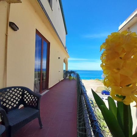 Milazzo Beach Exterior foto